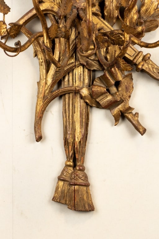 20TH CENTURY FRENCH GILT WOOD WALL SCONCE - 4