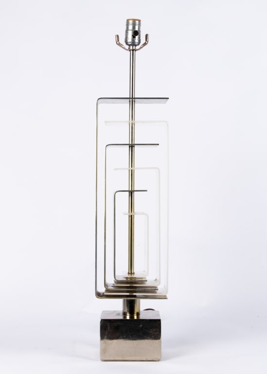 MCM LUCITE & CHROME TABLE LAMP - 2