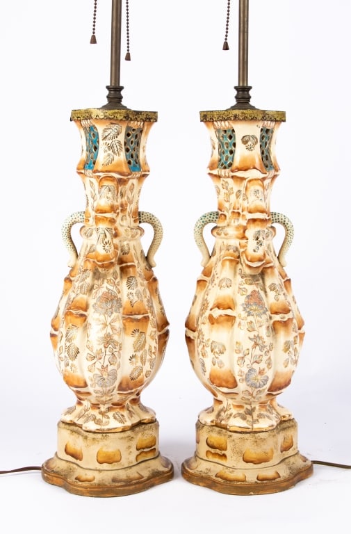 PAIR OF HOLLYWOOD REGENCY TABLE LAMPS - 5