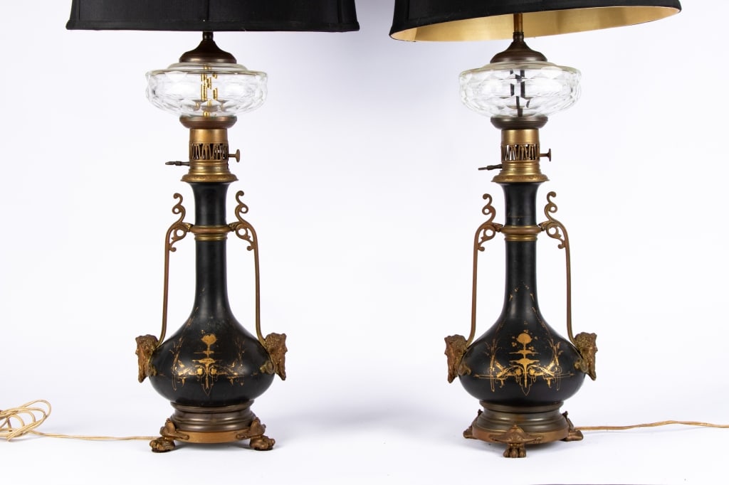 PAIR OF FIGURAL ELECTRIFIED OIL LAMPS - 2
