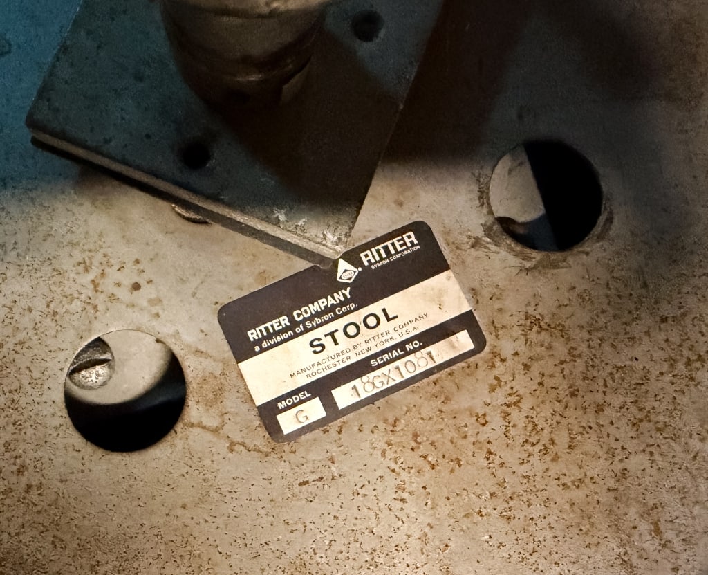 VINTAGE RITTER CO. DOCTOR’S EXAMINATION STOOL - 8