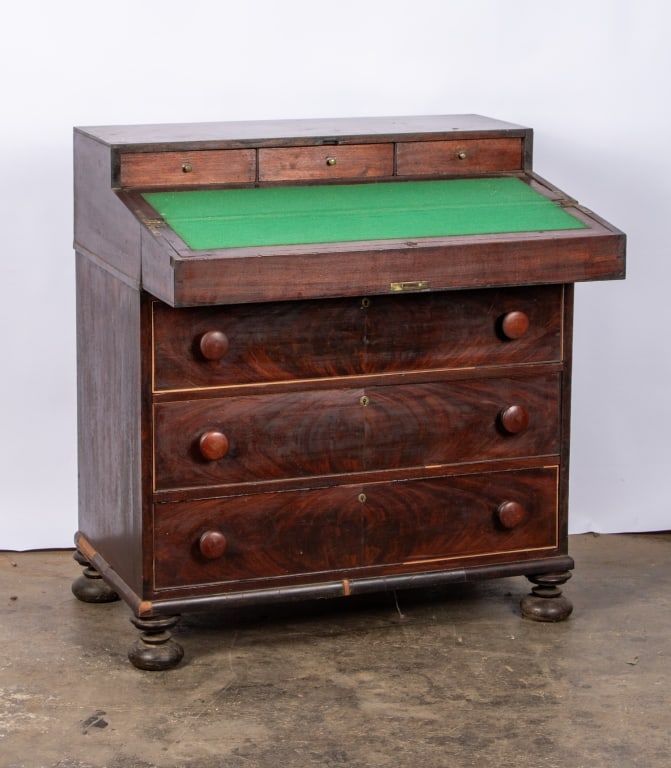 AMERICAN COLLECTOR’S CABINET - 2