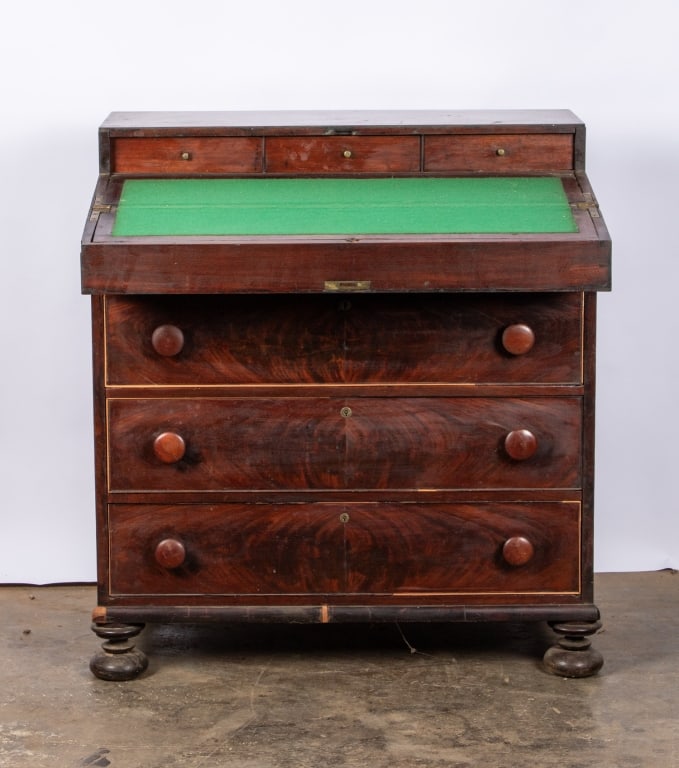 AMERICAN COLLECTOR’S CABINET - 3