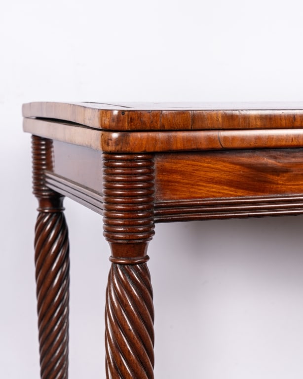 MAHOGANY GAME TABLE WITH ROPE TWIST LEGS - 3