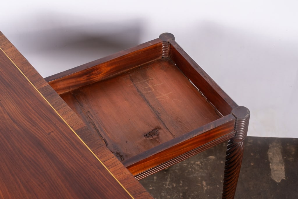 MAHOGANY GAME TABLE WITH ROPE TWIST LEGS - 6