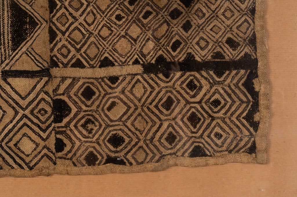 FRAMED AFRICAN KUBA TEXTILE - 5