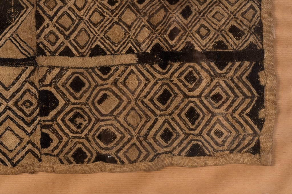 FRAMED AFRICAN KUBA TEXTILE - 7