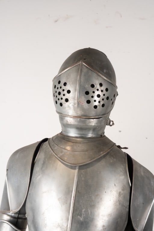 20TH CENTURY MARTO SUIT OF ARMOR - 5