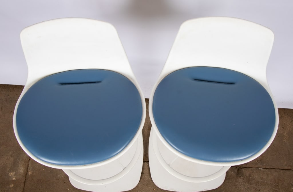 PAIR OF MID CENTURY ENEA LOTTUS BAR STOOLS - 5