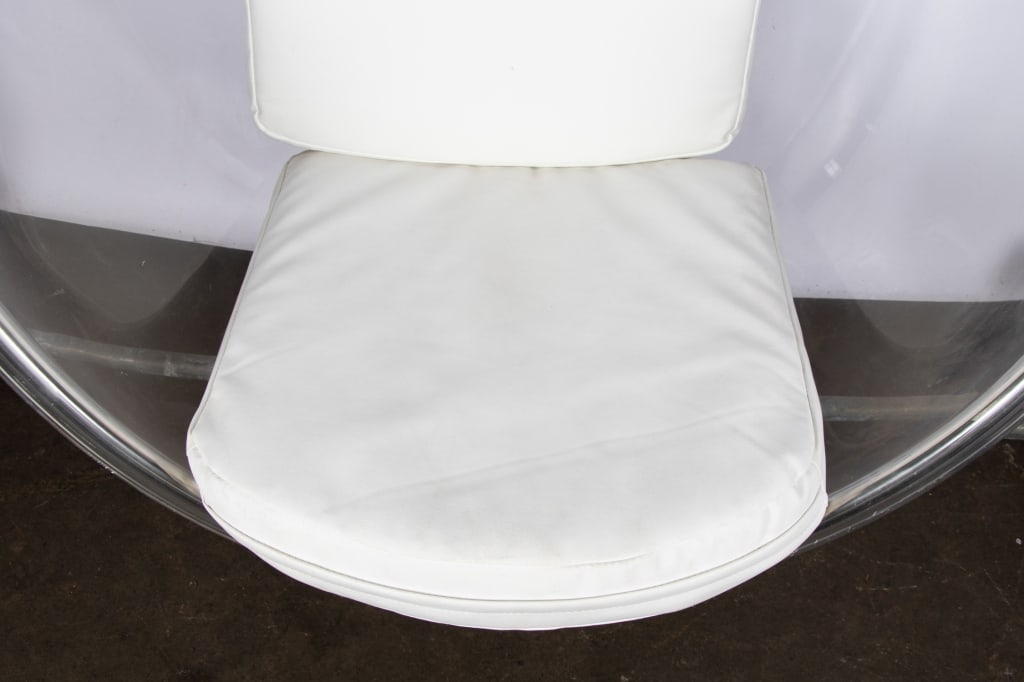 EERO AARNIO STYLE ACRYLIC HANGING BUBBLE CHAIR - 7
