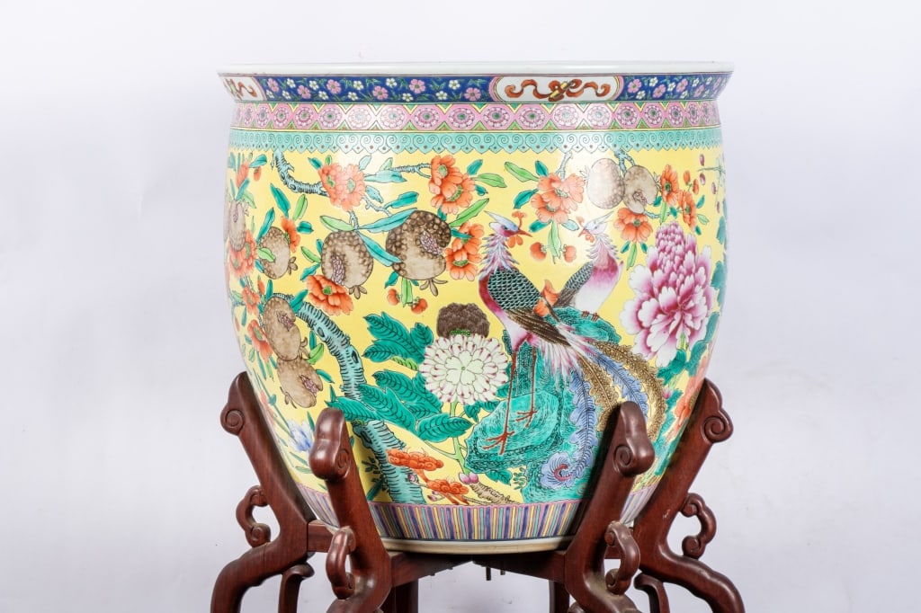 20TH C FAMILLE ROSE FISH BOWL - 2