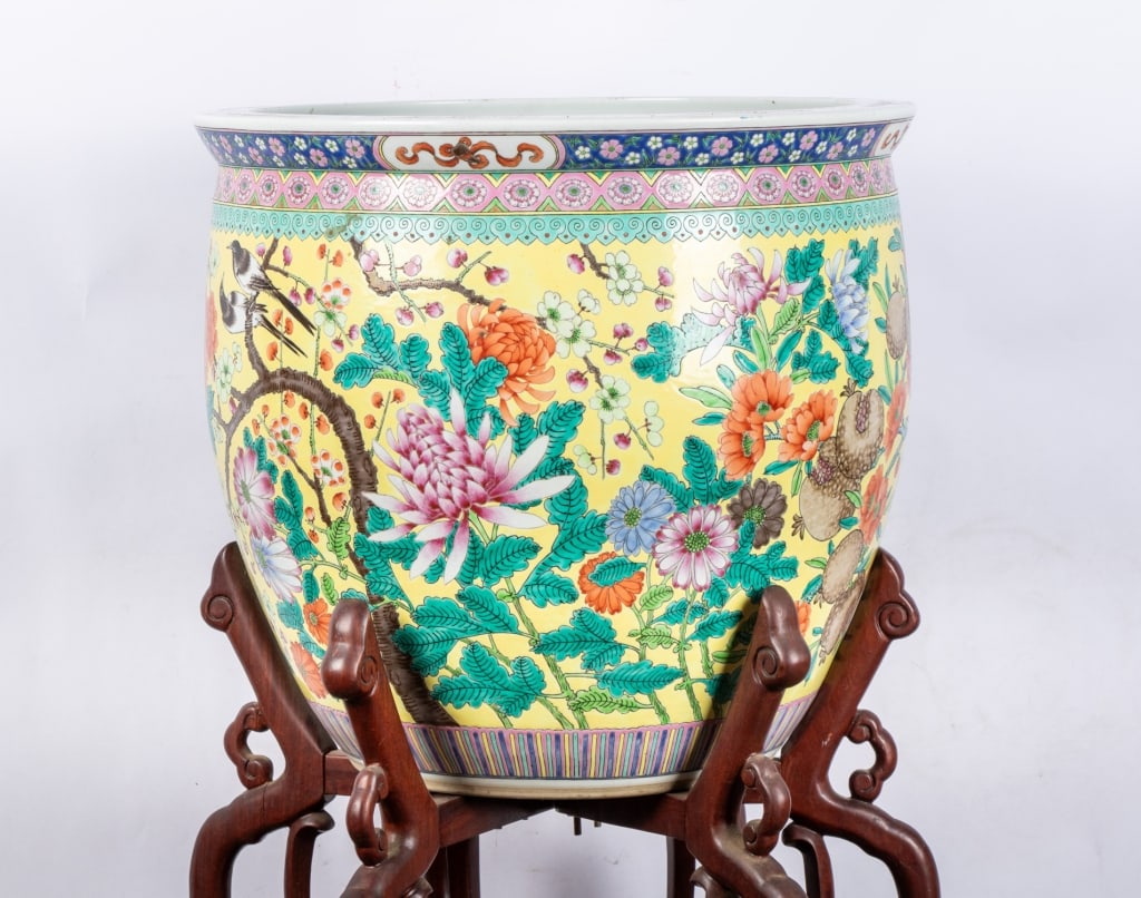 20TH C FAMILLE ROSE FISH BOWL - 6