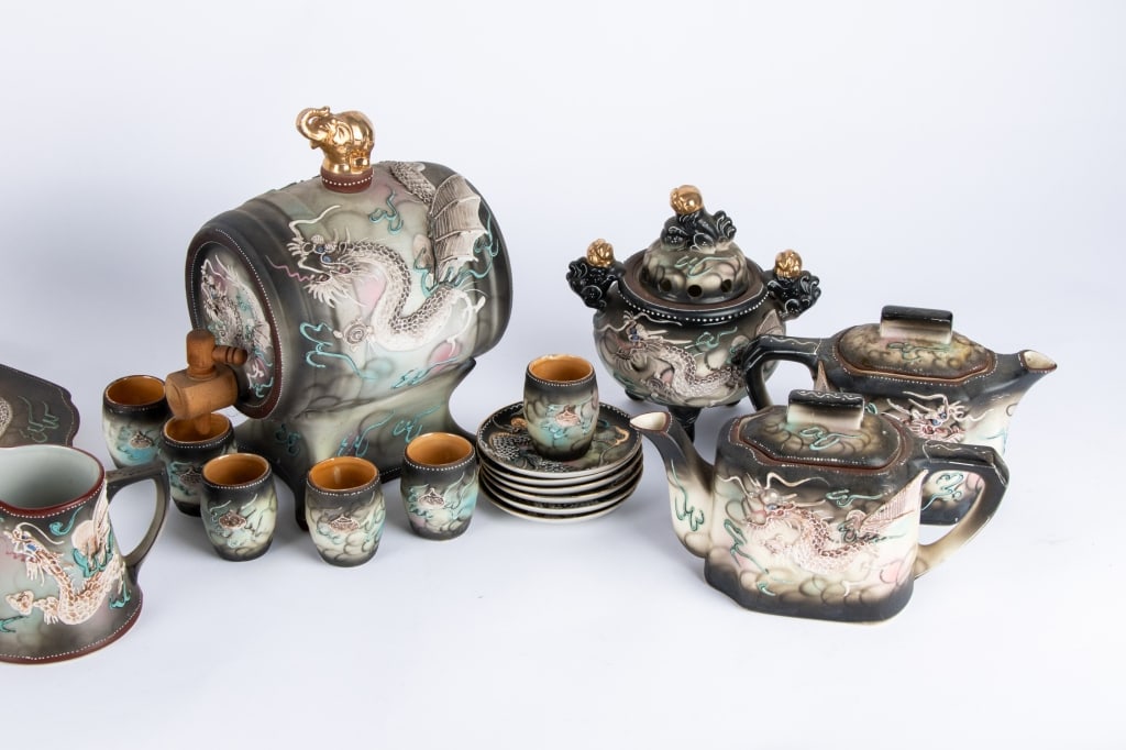 25PC JAPANESE PORCELAIN DESSERT WARE - 2