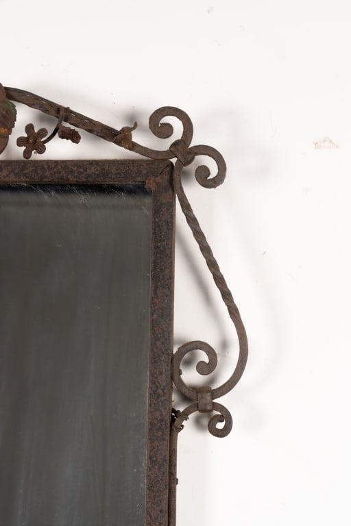 METAL WALL MIRROR WITH FLORAL ACCENTS - 3