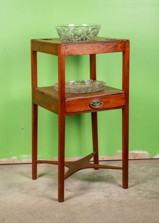 ANTIQUE MAHOGANY BEDSIDE TABLE - 9