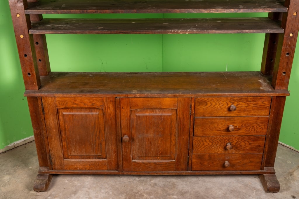 ARTS & CRAFTS OAK CUPBOARD - 11
