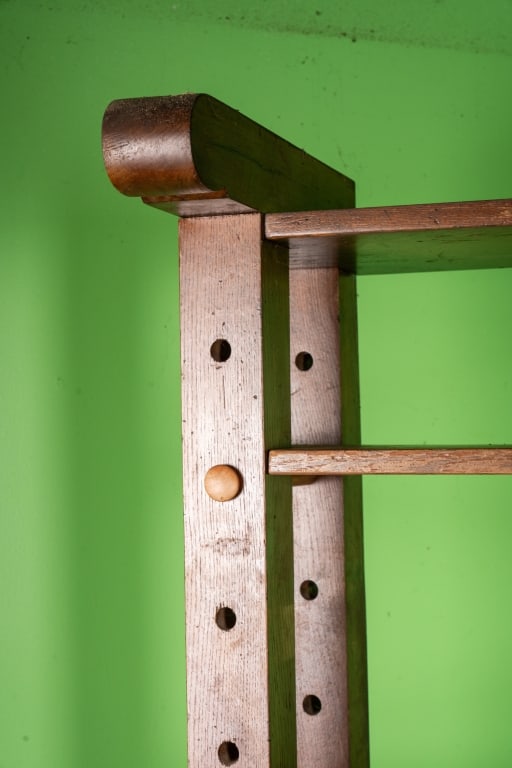 ARTS & CRAFTS OAK CUPBOARD - 9
