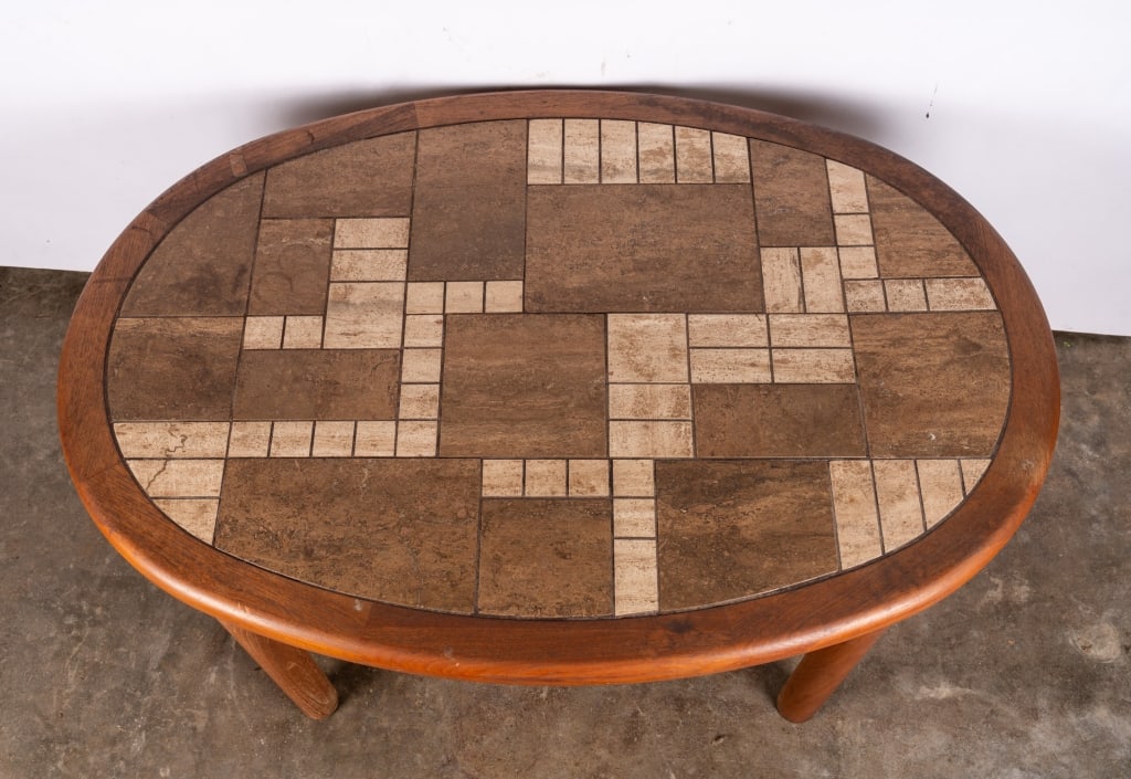 MID-CENTURY TEAK TILE TOP COFFEE TABLE - 3