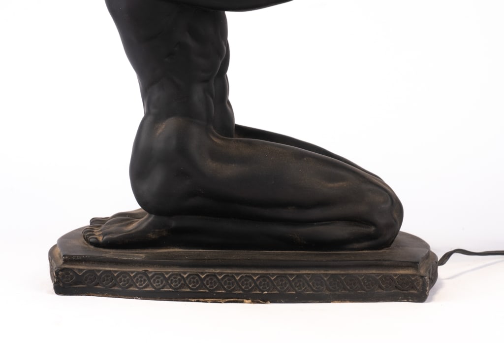 ART DECO STYLE RESIN FLOOR LAMP - 3
