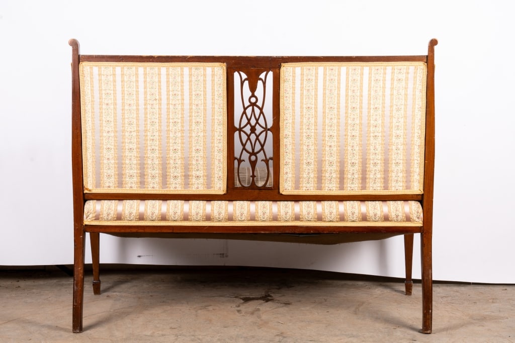 EDWARDIAN STYLE CARVED SETTEE - 6