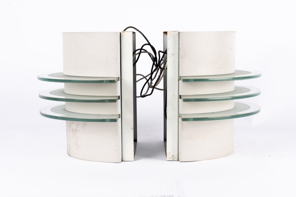 PAIR OF ART DECO STYLE WALL LIGHT FIXTURES - 7