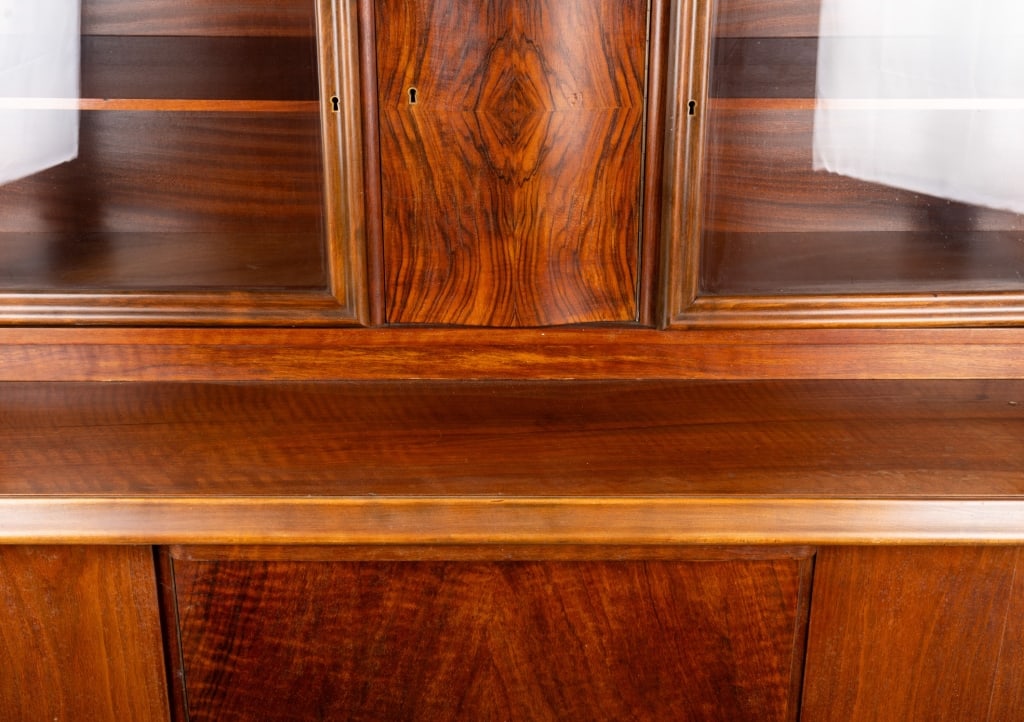 GERMAN 1920S ART DECO BURL WALNUT BUFFET - 8