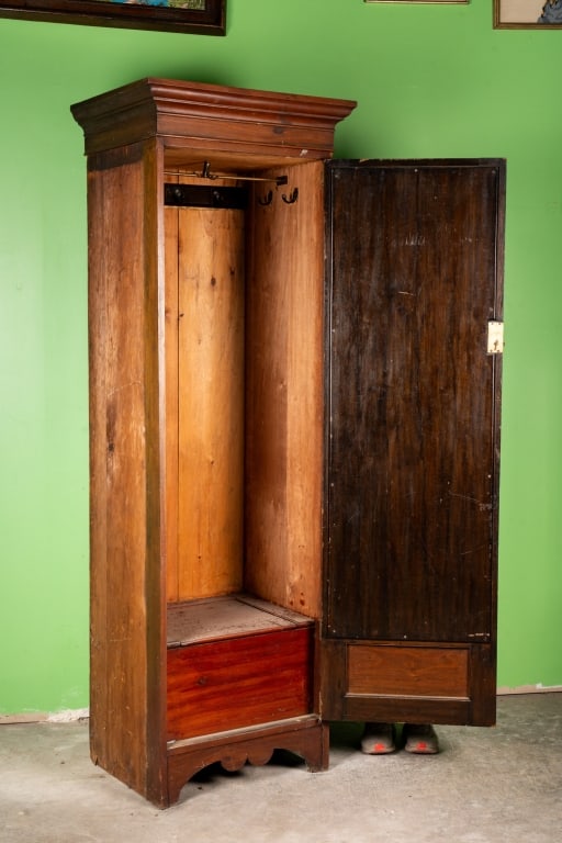AMERICAN ART DECO SIDE CABINETS - 5