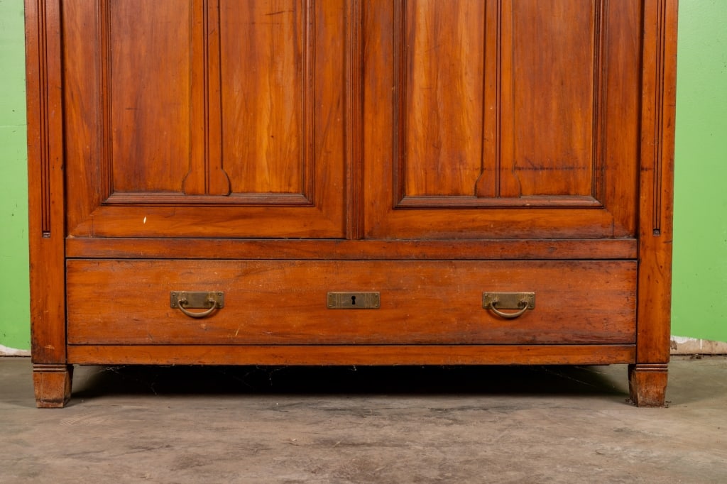 AMERICAN ART NOUVEAU PINE ARMOIRE - 3
