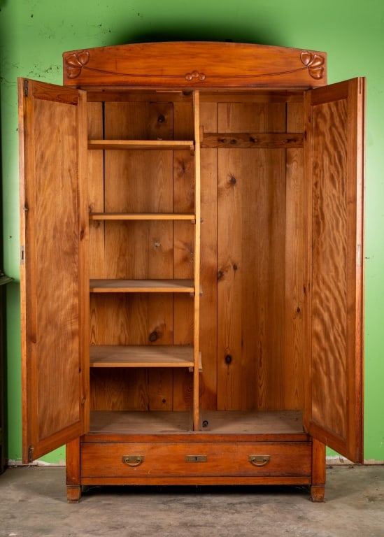 AMERICAN ART NOUVEAU PINE ARMOIRE - 4