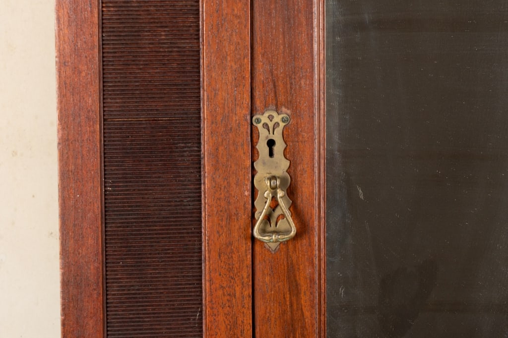 20TH CENTURY MAHOGANY MIRRORED WARDROBE - 4