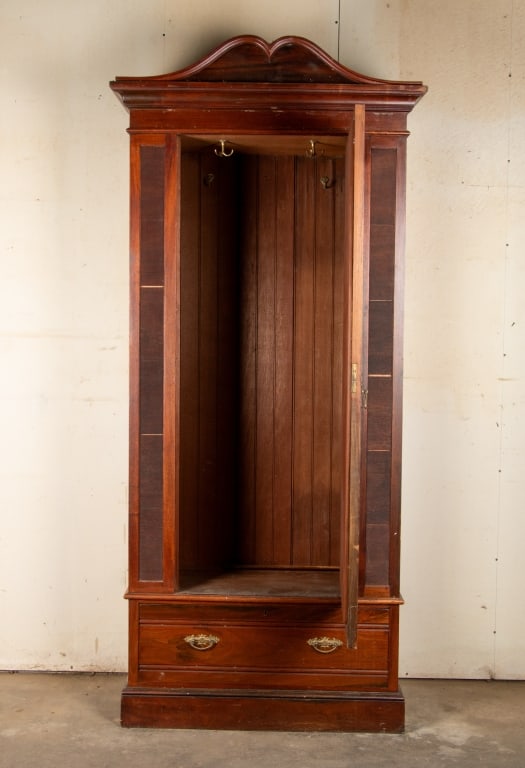 20TH CENTURY MAHOGANY MIRRORED WARDROBE - 6