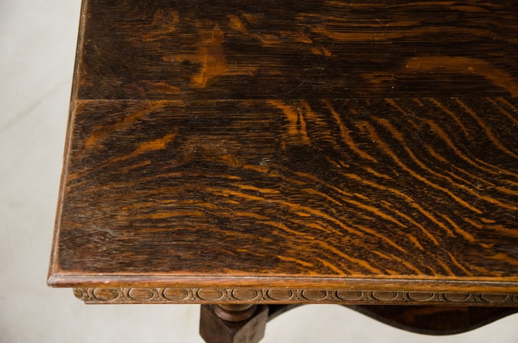 CHIPPENDALE STYLE MAHOGANY ACCENT TABLE - 11