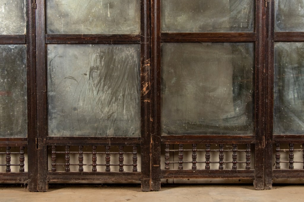 VINTAGE FOUR PANEL MIRRORED ROOM DIVIDER - 3