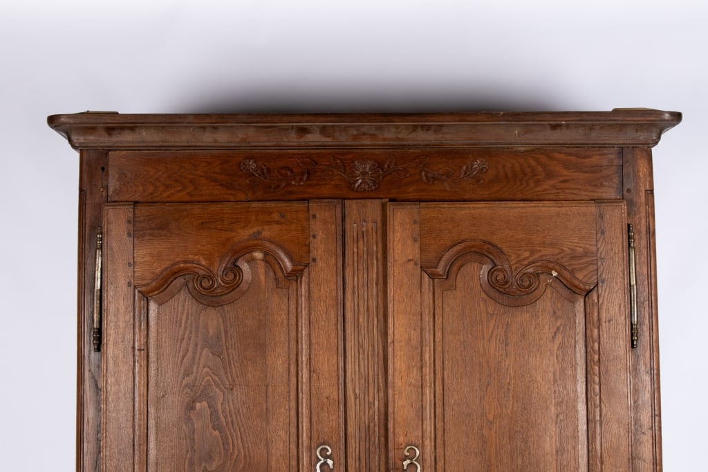 19TH CENTURY FRENCH OAK ARMOIRE - 2