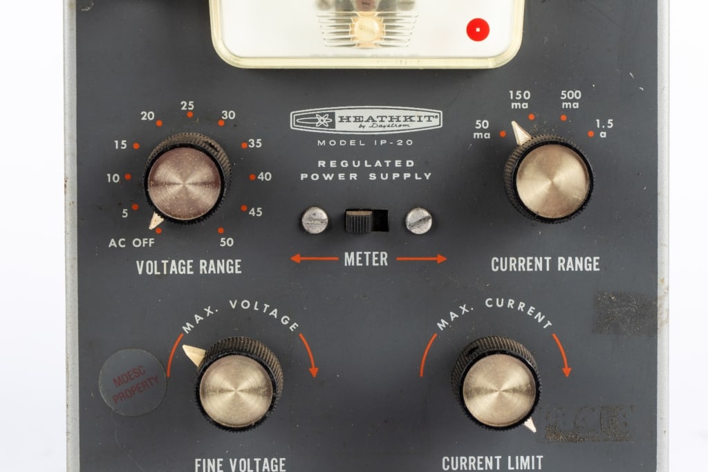 HEATHKIT IP-20 REGULATED POWER SUPPLY - 3