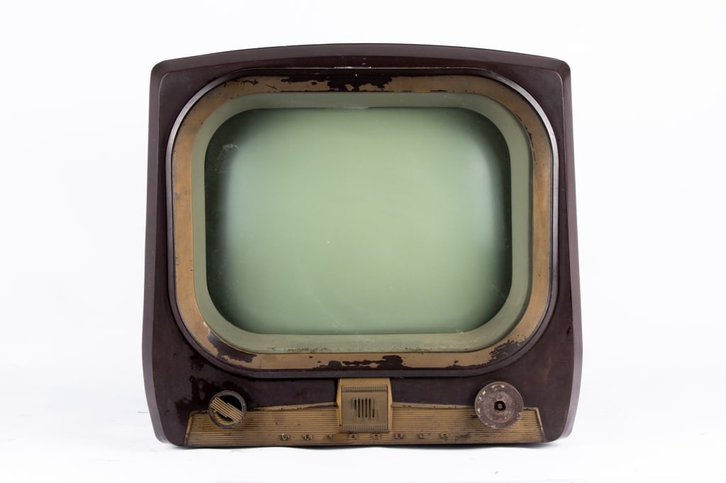VINTAGE MOTOROLA TELEVISION - 2