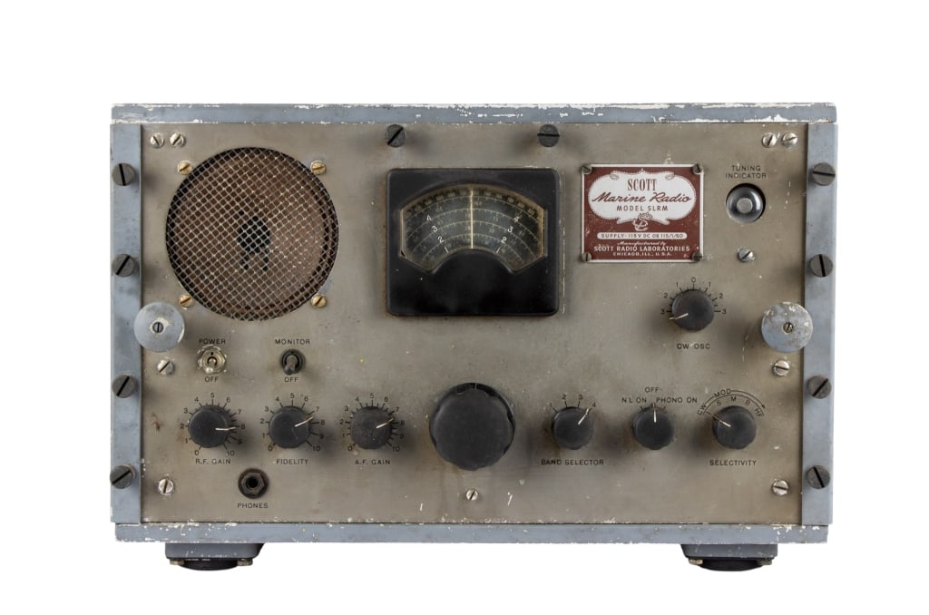 SCOTT MARINE RADIO MODEL SLRM: Scott Marine radio model SLRM. Approximate dimensions: h. 12", w. 18", d. 15.5" Disclaimer: Participating bidders must have a credit card on file with LiveAuctioneers in order for their bidding