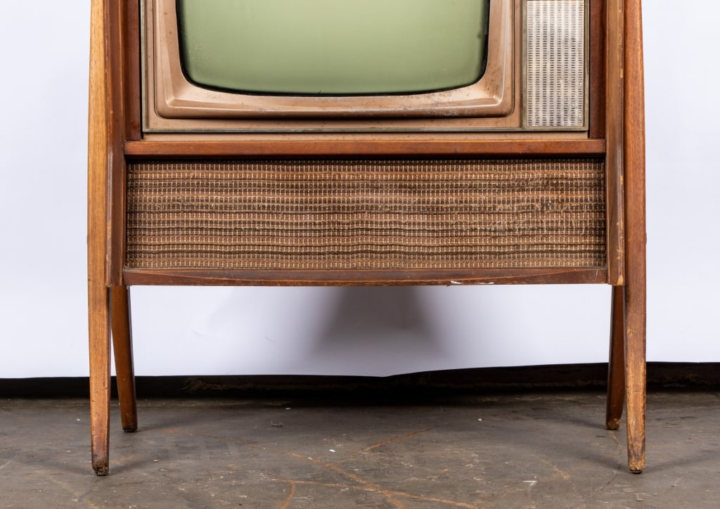 MID-CENTURY MOTOROLA - 2