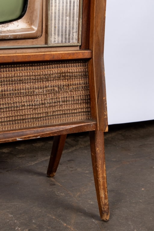 MID-CENTURY MOTOROLA - 5