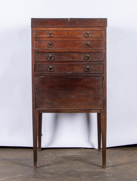 ANTIQUE FEDERAL STYLE MAHOGANY WASHSTAND - 2