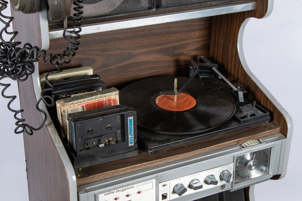 1970S MORSE ELECTROPHONIC MUSIC CENTER - 6