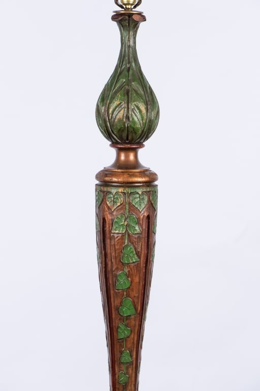 20TH CENTURY CARVED IVY MOTIF FLOOR LAMP - 7
