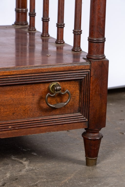 MORGANTON TIDEWATER COLLECTION SIDE TABLE - 3