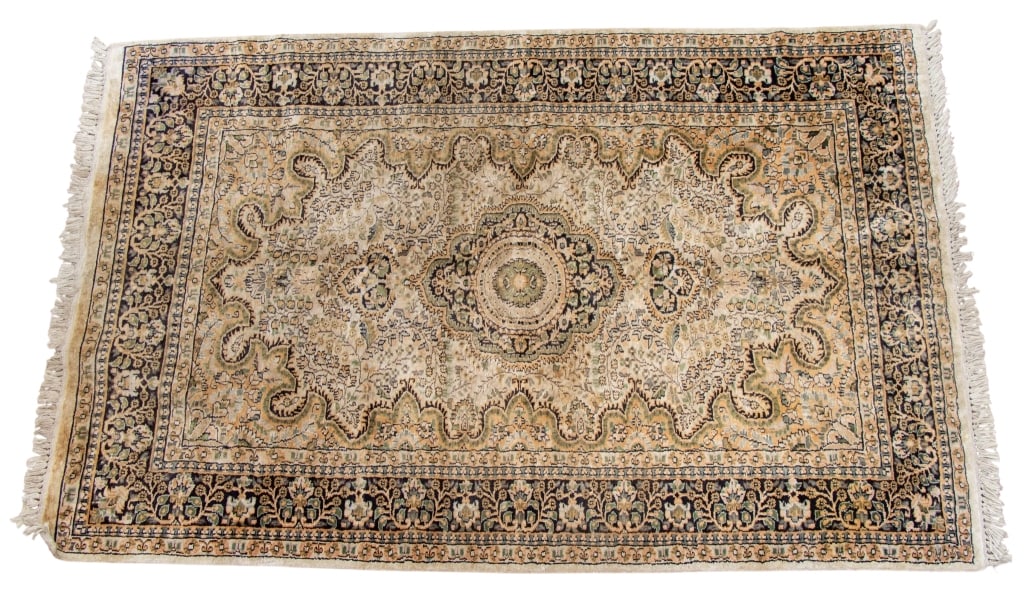 VINTAGE TABRIZ RUG: Vintage Tabriz rug. Approximate dimensions: h. 4'0", w. 6'0" Disclaimer: Participating bidders must have a credit card on file with LiveAuctioneers in order for their bidding registration to be approv