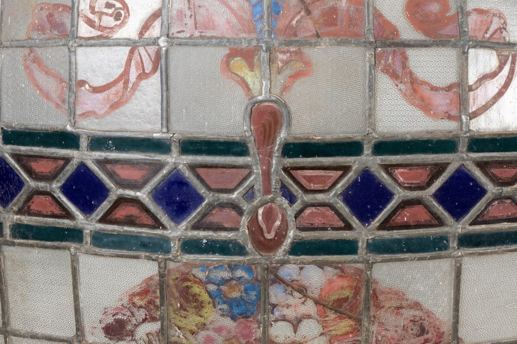 LARGE OVAL STAINED GLASS PANEL - 6