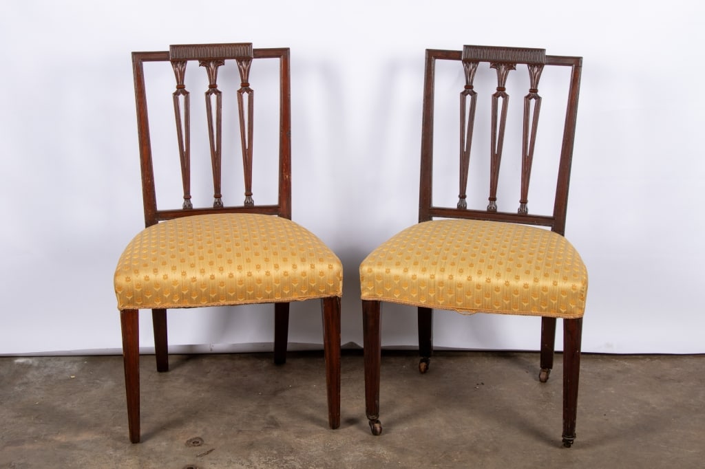 SET OF 4 HEPPLEWHITE STYLE MAHOGANY CHAIRS - 5