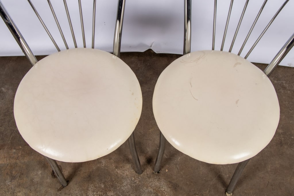SET OF 4 MID-CENTURY VINYL & CHROME DINING CHAIRS - 3