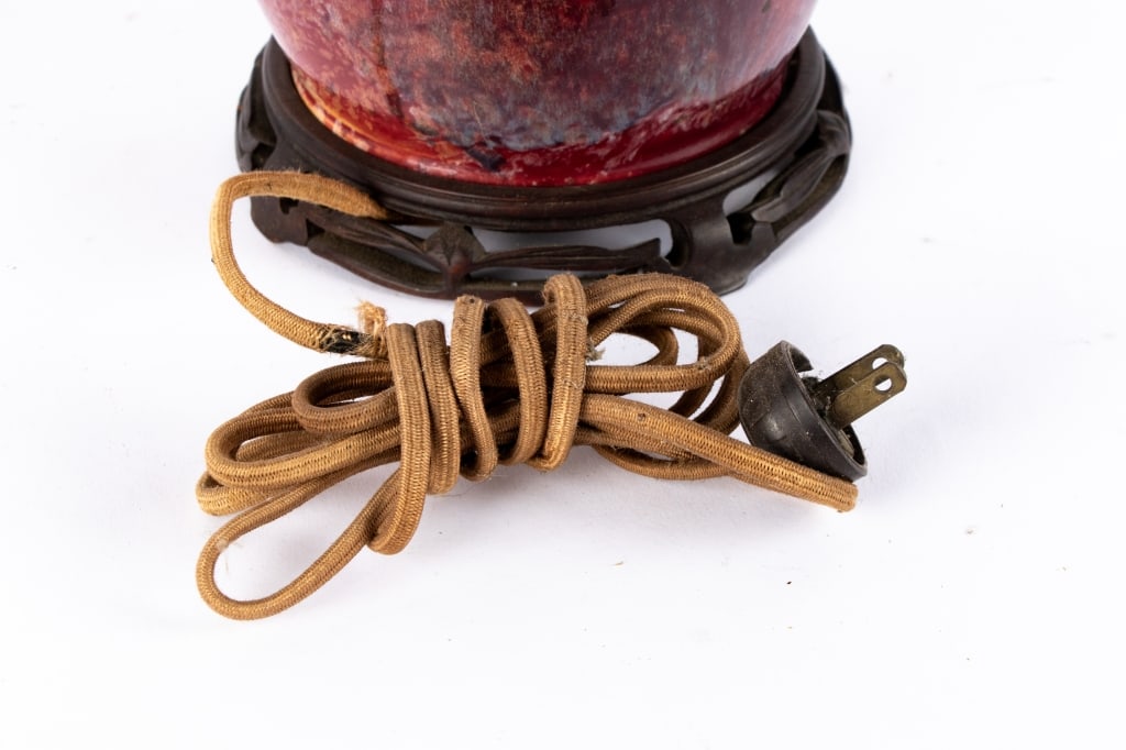 CHINESE DOUCAI CHING DYNASTY OXBLOOD TABLE LAMP - 6