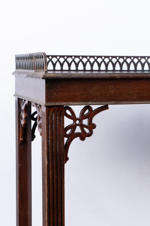 MAHOGANY CONSOLE WITH GALLERY - 3