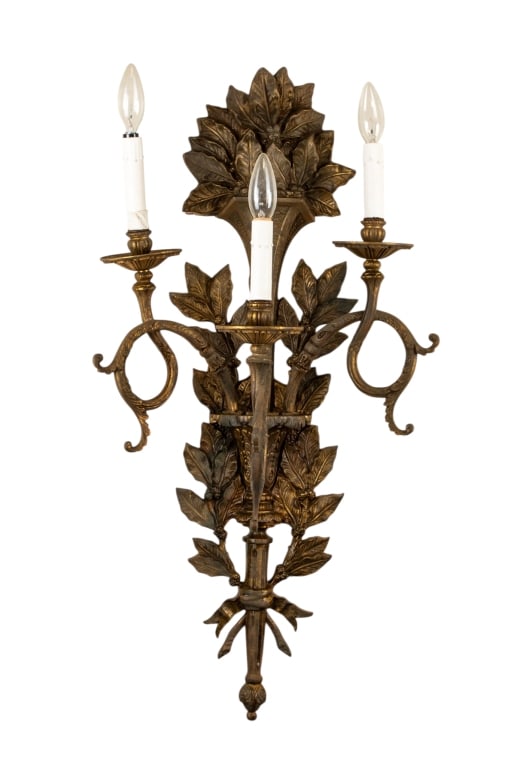 BRASS FLORAL & FOLIAGE WALL SCONCE (1 of 6)